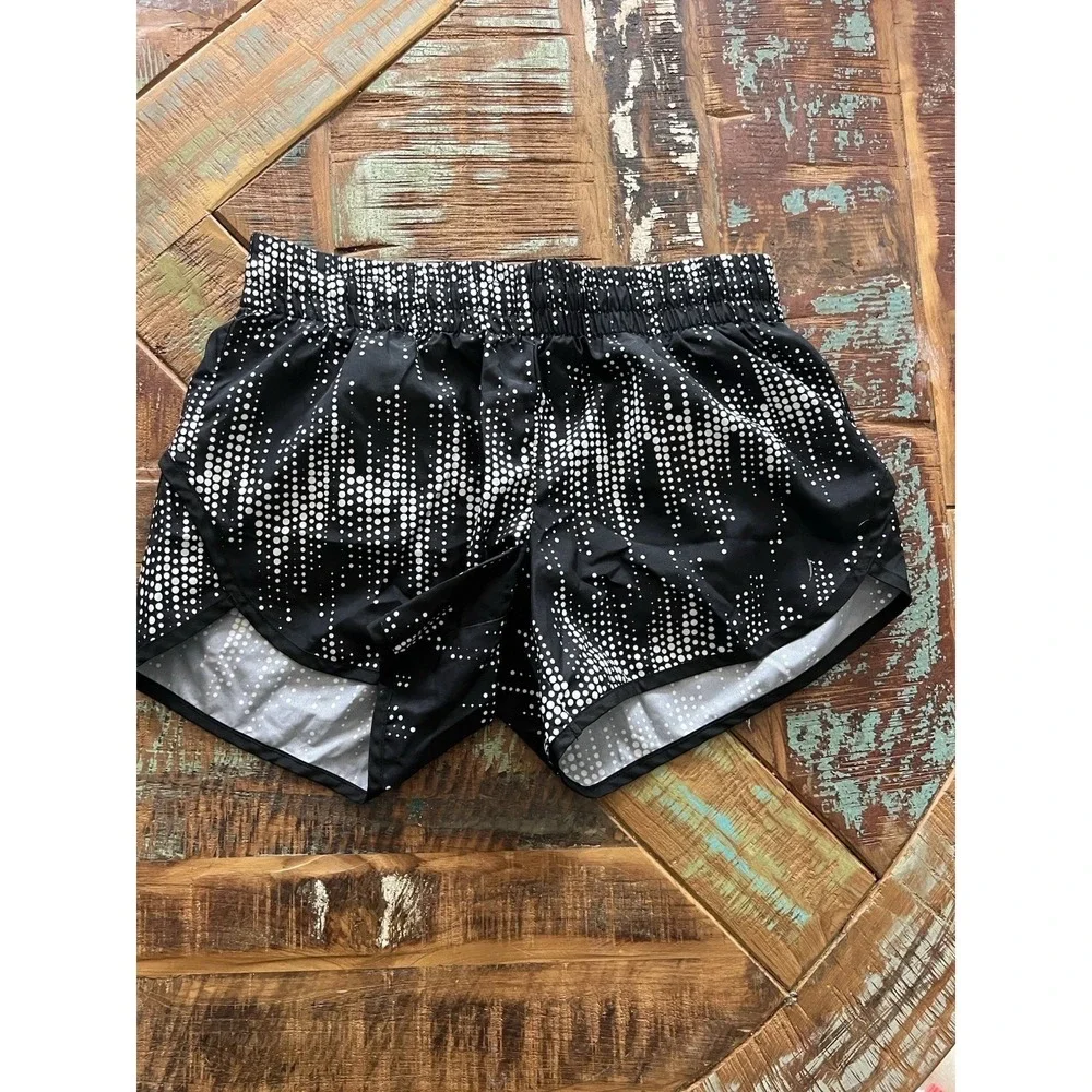 Women's Danskin Now Black Dotted‎ Athletic Shorts Size Small Liner